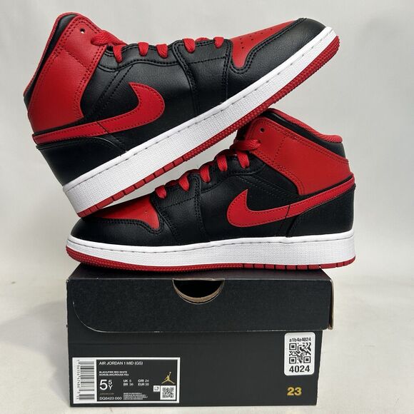 Nike Shoes Air Jordan 1 Mid Retro GS “Alternate Bred” 2024 - Picture 3 of 6